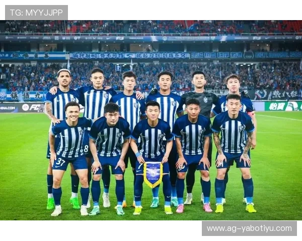 亚博足球：足球赛事中的热门球队与明星球员介绍